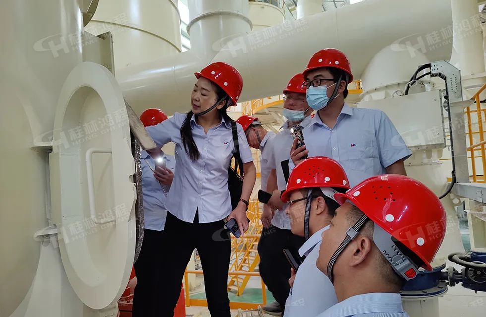 桂林鴻程老總?cè)輻潎偛糜H征‘客戶零距離 共創(chuàng)新未來’服務(wù)活動(dòng)