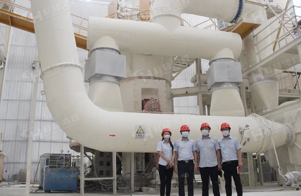 桂林鴻程老總?cè)輻潎偛糜H征‘客戶零距離 共創(chuàng)新未來’服務(wù)活動(dòng)