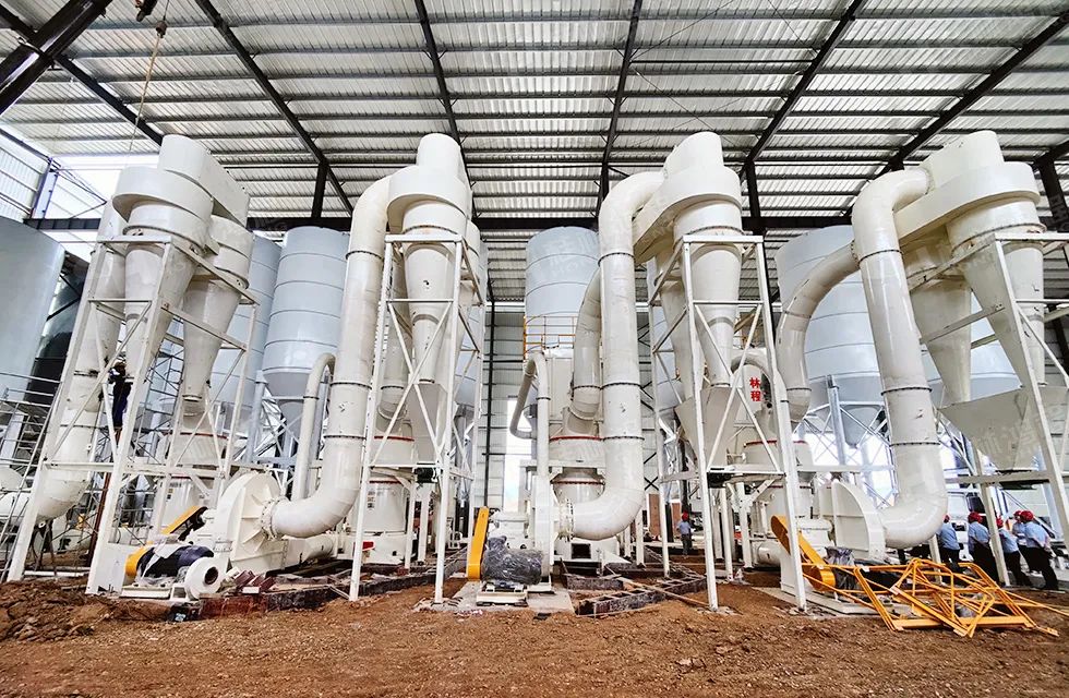 桂林鴻程老總?cè)輻潎偛糜H征‘客戶零距離 共創(chuàng)新未來’服務(wù)活動(dòng)