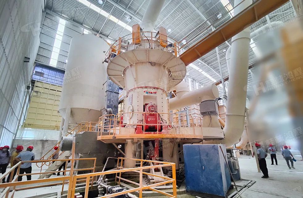 桂林鴻程老總?cè)輻潎偛糜H征‘客戶零距離 共創(chuàng)新未來’服務(wù)活動(dòng)