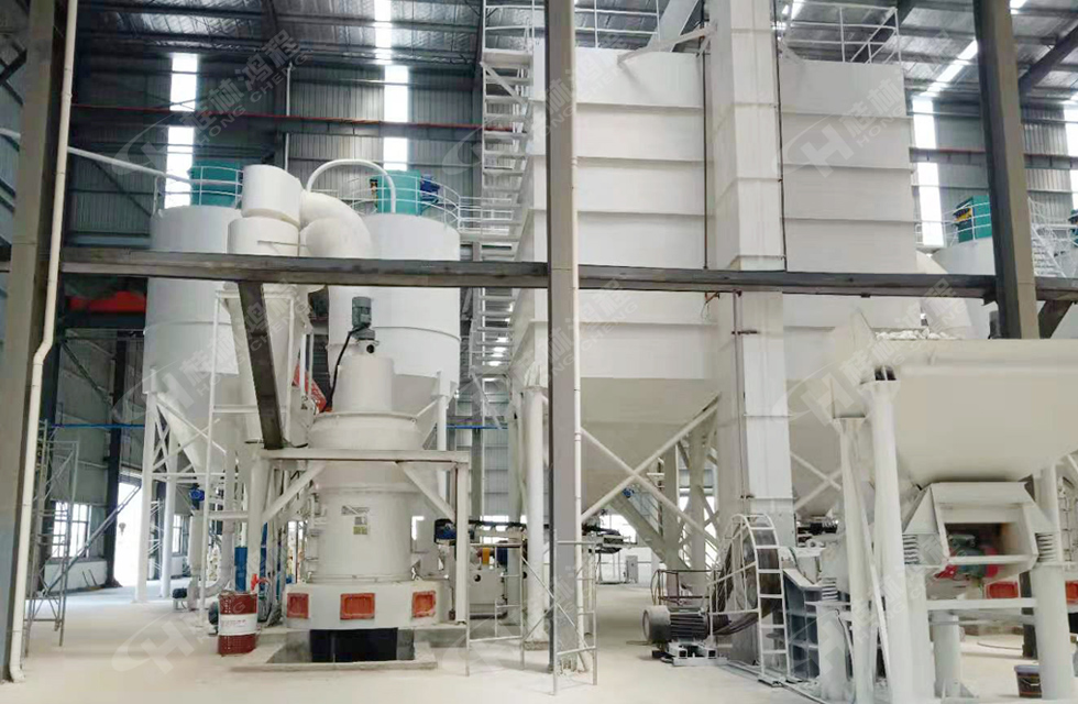 HC縱擺式磨粉機生石灰粉磨機精彩客戶現(xiàn)場，速來圍觀！