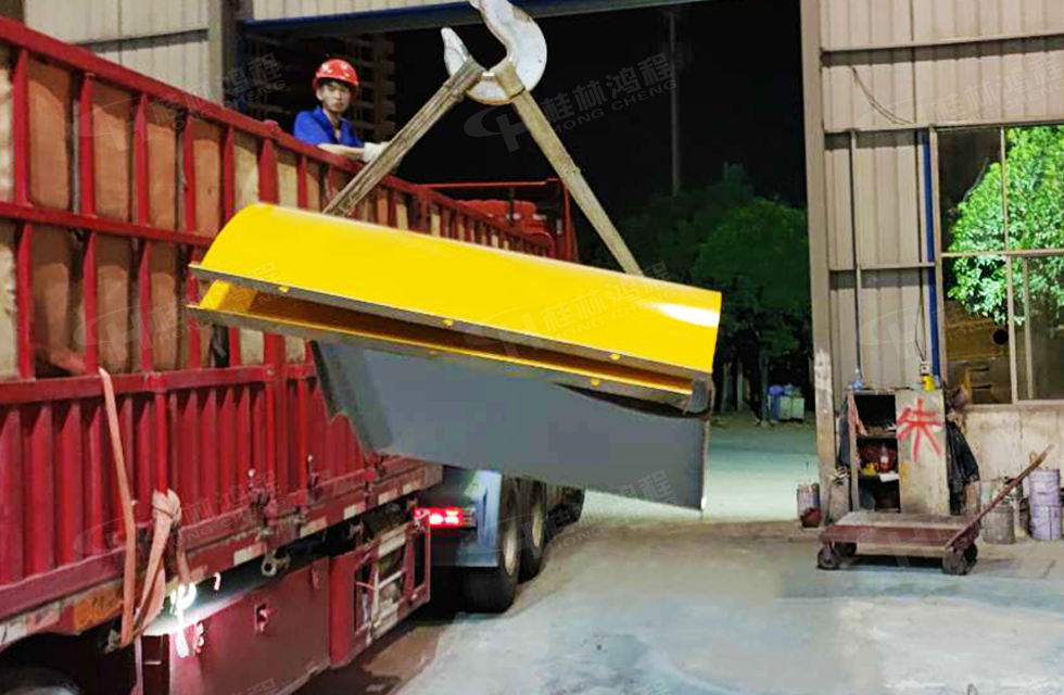 【發貨】海內外訂單火爆，大批鴻程設備奔赴全球！